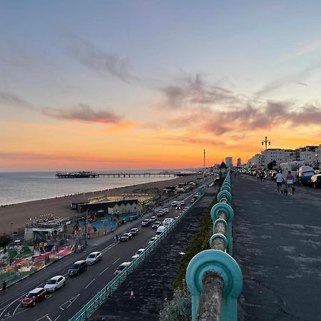 Rooms In A Beautiful House With Free On St Parking Brighton Eksteriør billede
