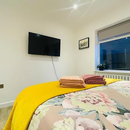 Rooms In A Beautiful House With Free On St Parking Brighton Eksteriør billede
