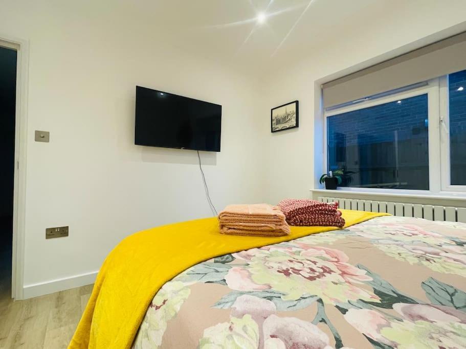 Rooms In A Beautiful House With Free On St Parking Brighton Eksteriør billede