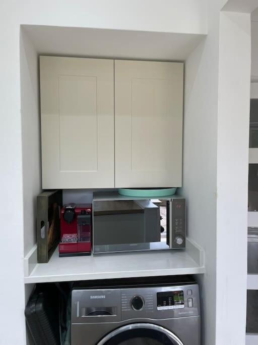 Rooms In A Beautiful House With Free On St Parking Brighton Eksteriør billede